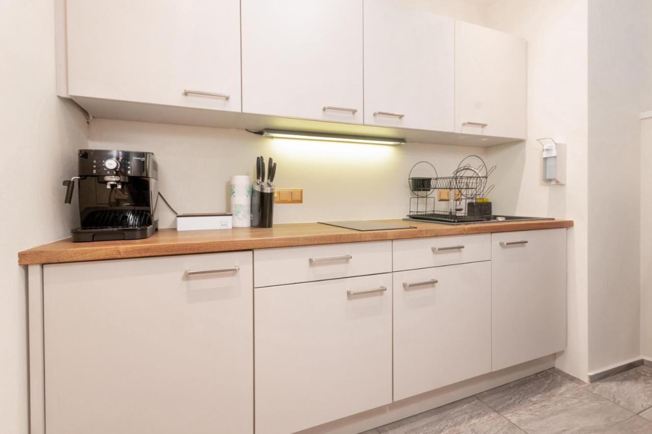 Zentral - Netflix - 2 Stoecke - Arbeitsplatz Apartman Bécs Kültér fotó