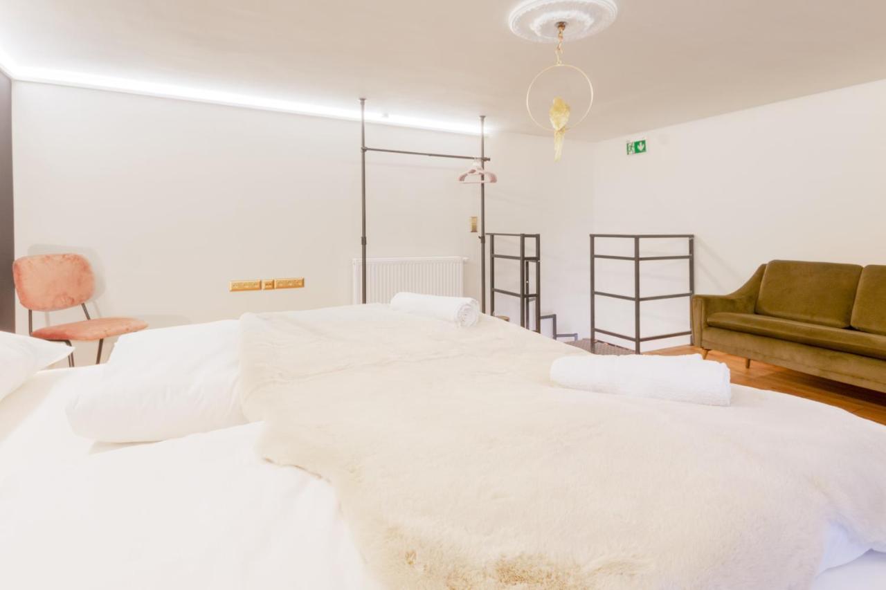 Zentral - Netflix - 2 Stoecke - Arbeitsplatz Apartman Bécs Kültér fotó