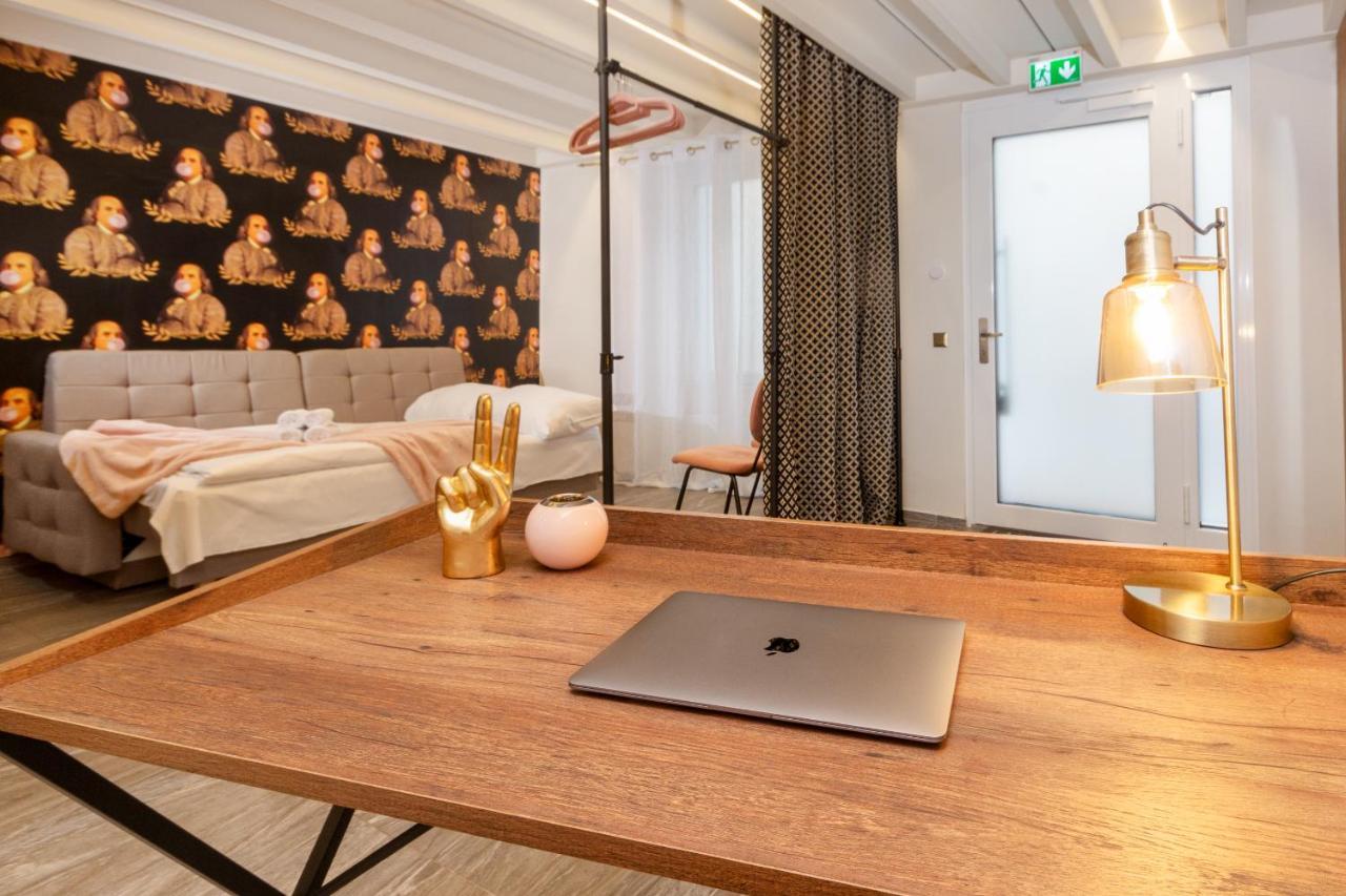 Zentral - Netflix - 2 Stoecke - Arbeitsplatz Apartman Bécs Kültér fotó