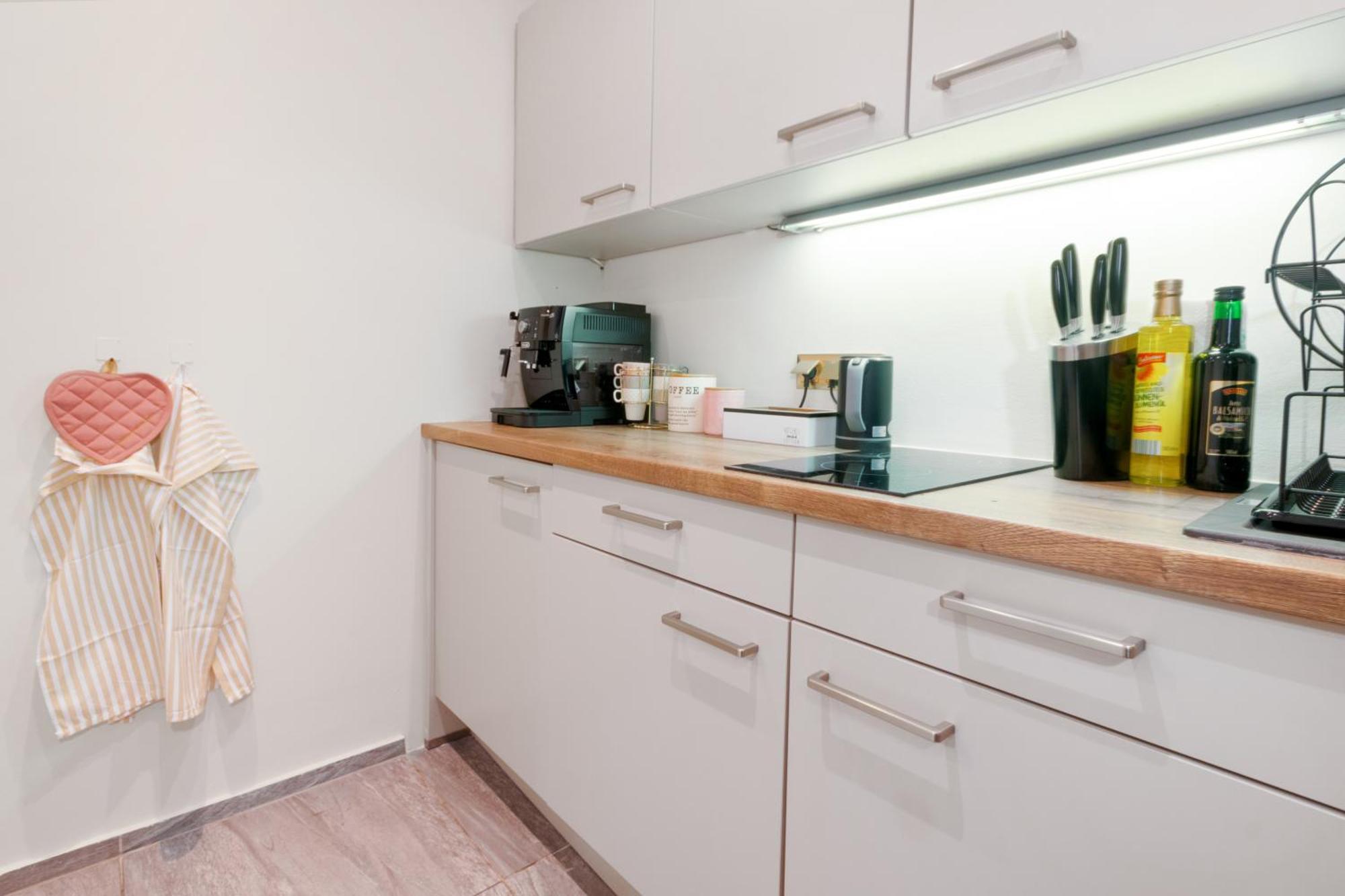 Zentral - Netflix - 2 Stoecke - Arbeitsplatz Apartman Bécs Kültér fotó