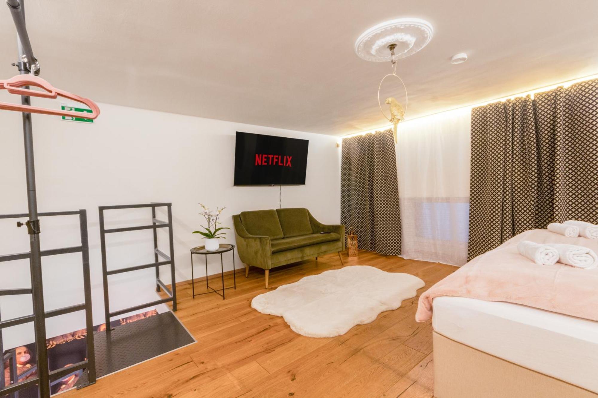 Zentral - Netflix - 2 Stoecke - Arbeitsplatz Apartman Bécs Kültér fotó